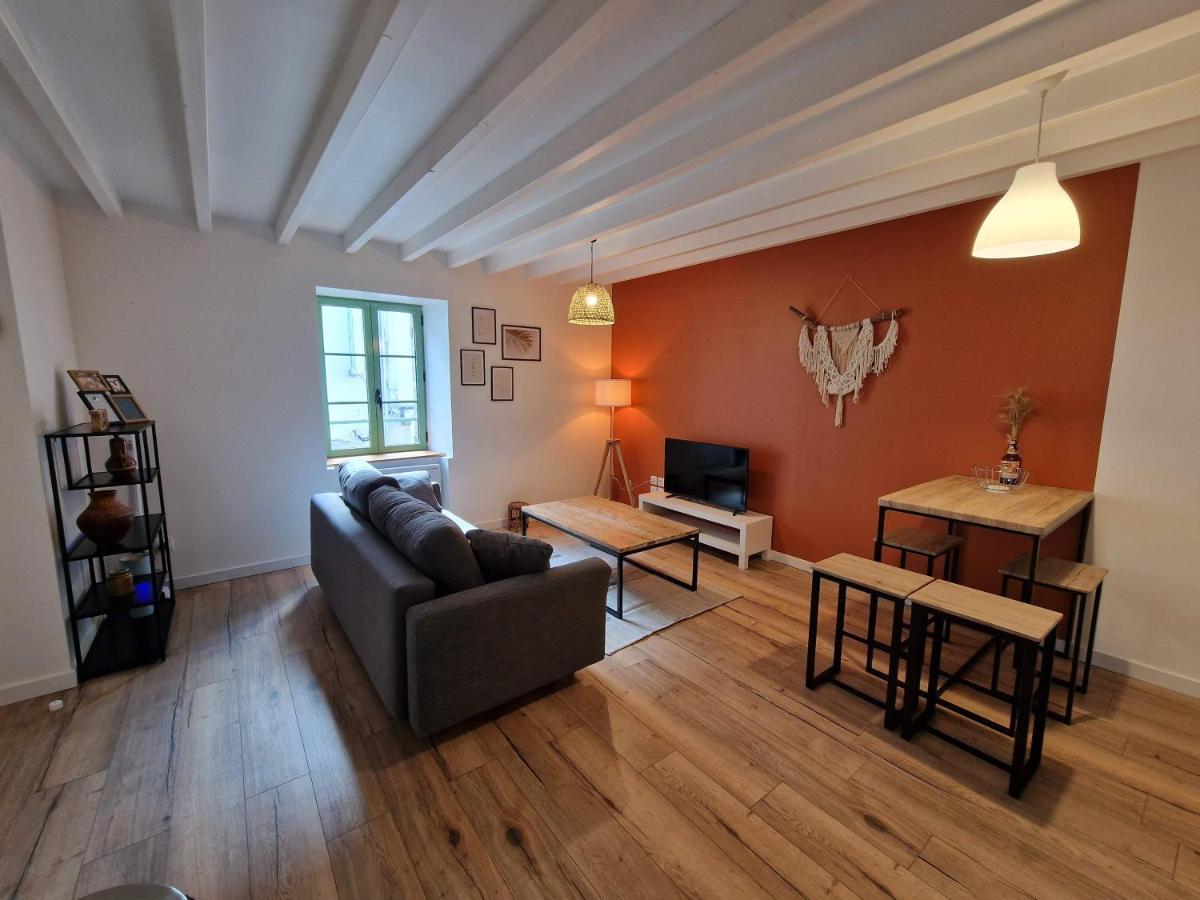 Logement de caractère en haute ville de Quimperlé Exterior foto