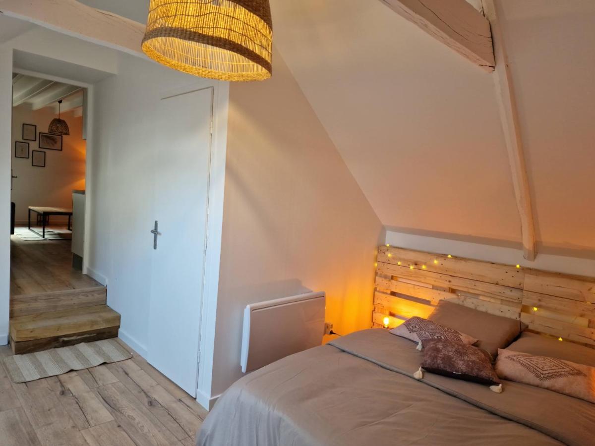 Logement de caractère en haute ville de Quimperlé Exterior foto