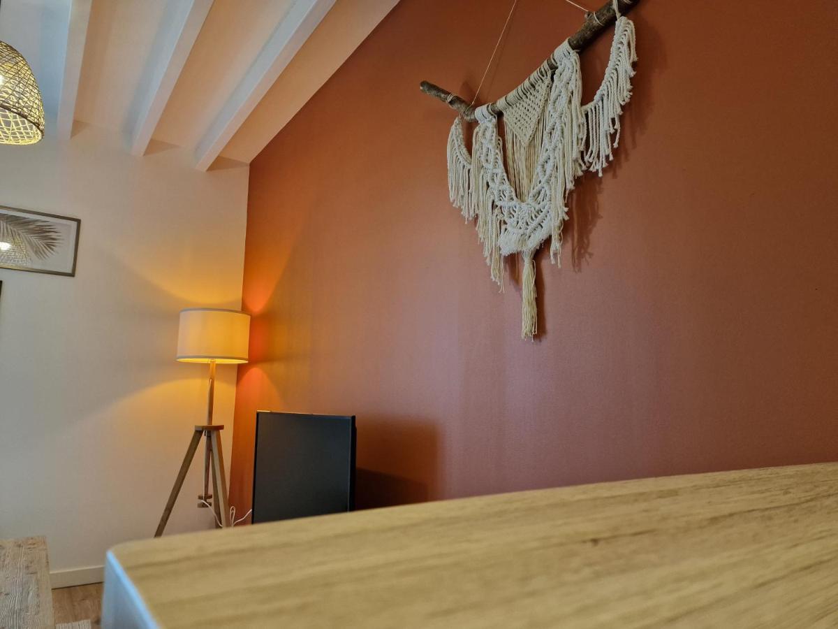 Logement de caractère en haute ville de Quimperlé Exterior foto
