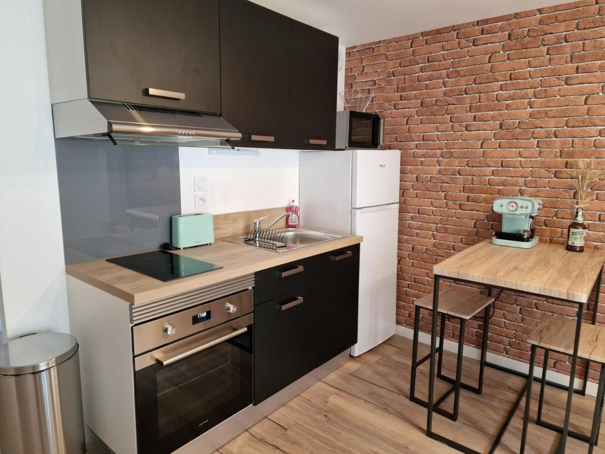 Logement de caractère en haute ville de Quimperlé Exterior foto