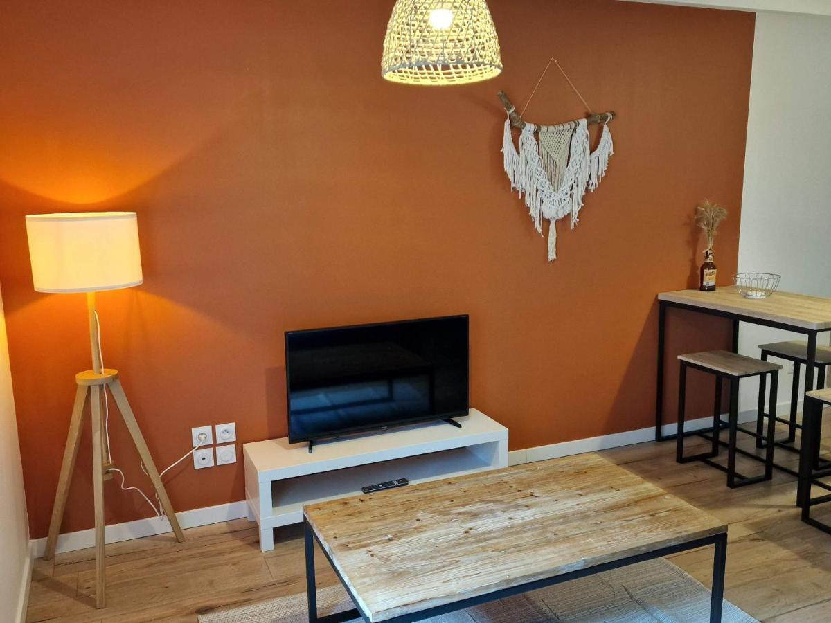 Logement de caractère en haute ville de Quimperlé Exterior foto