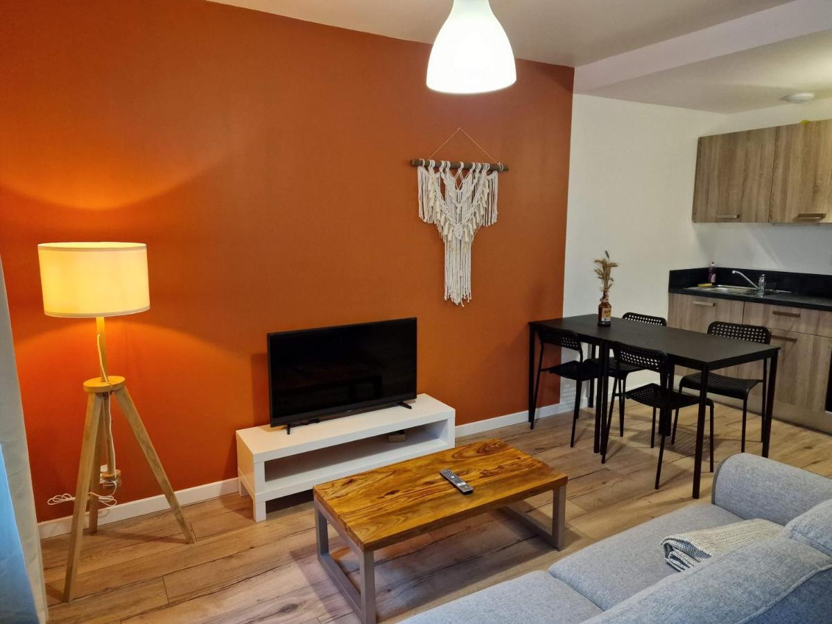 Logement de caractère en haute ville de Quimperlé Exterior foto