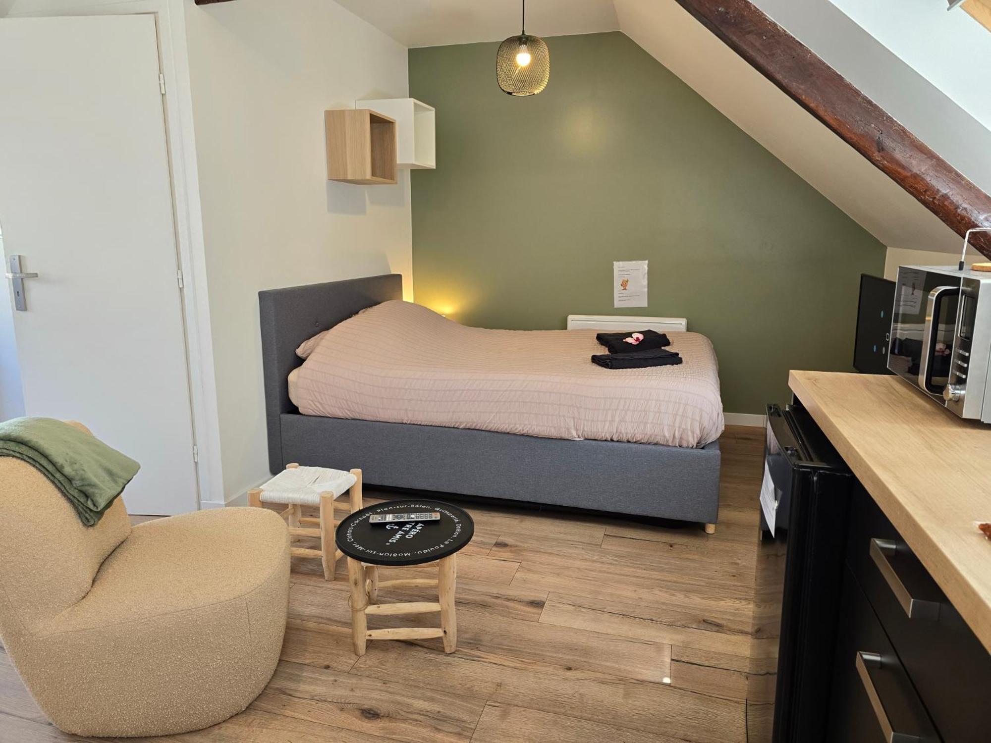 Logement de caractère en haute ville de Quimperlé Exterior foto